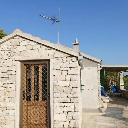Prázdninový dům Robinson House In With Sea View, Terrace Zrnovo