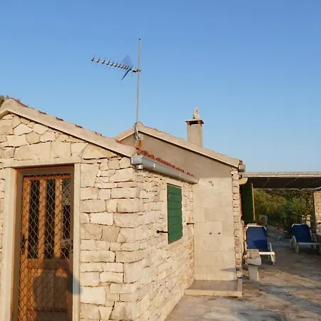 Robinson House In With Sea View, Terrace * Zrnovo